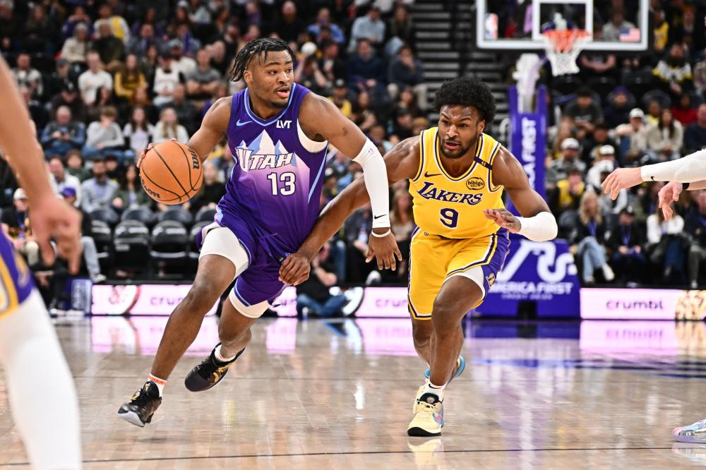 轻球员在高 轻球员在高