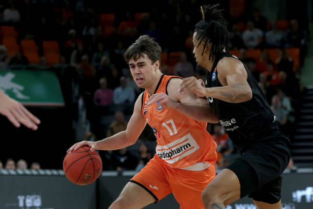 湖人面对的 湖人面对的