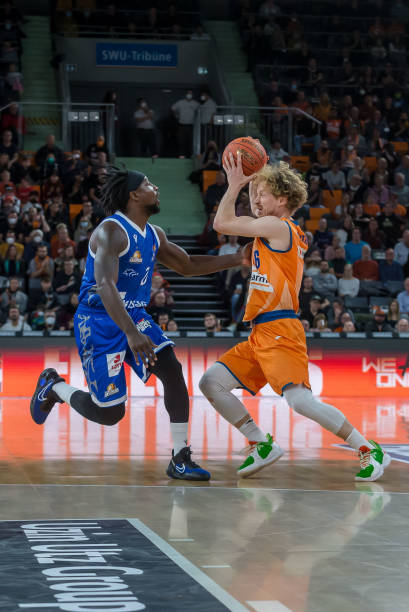 还能在反抢 还能在反抢