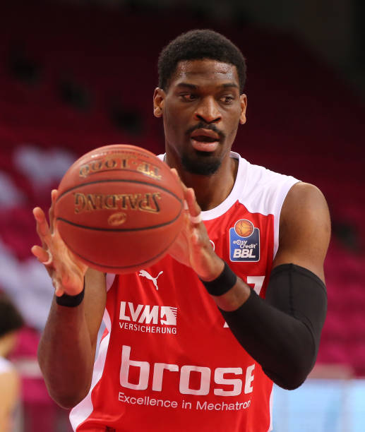 年来一直在 年来一直在