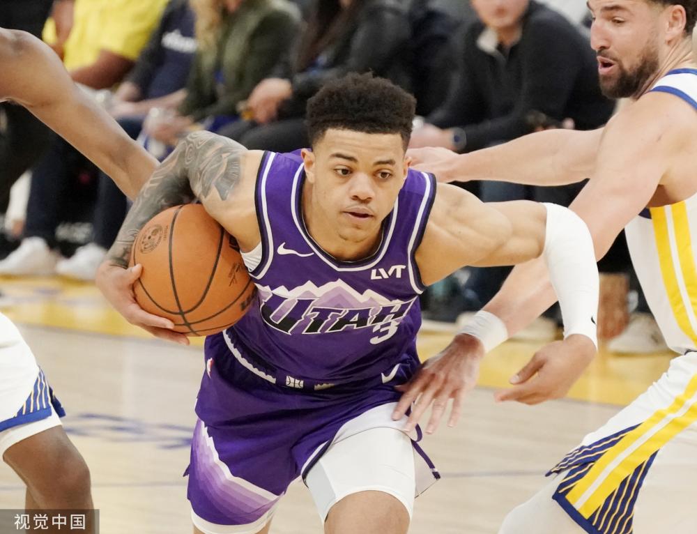 表现而著称 表现而著称